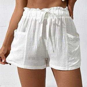 New SHEIN women’s vacation beach shorts white